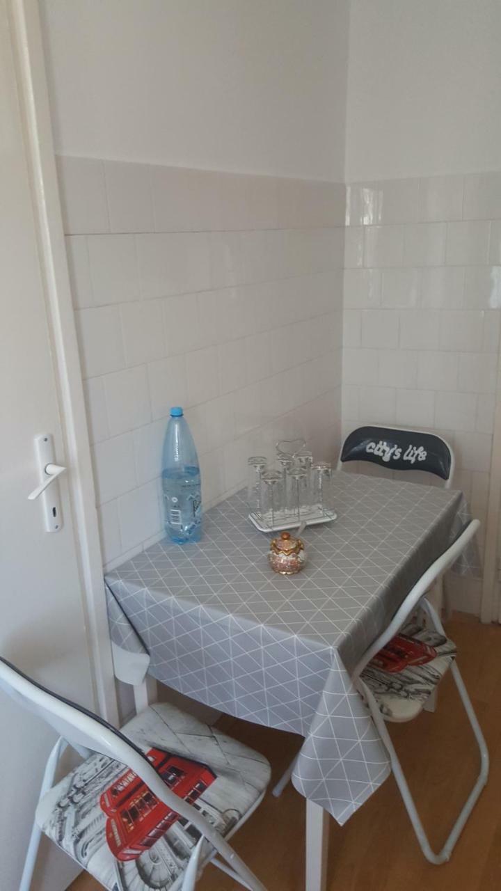 Apartament Victory Lägenhet Orşova Exteriör bild